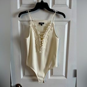 express women bodysuit size small whote cream color